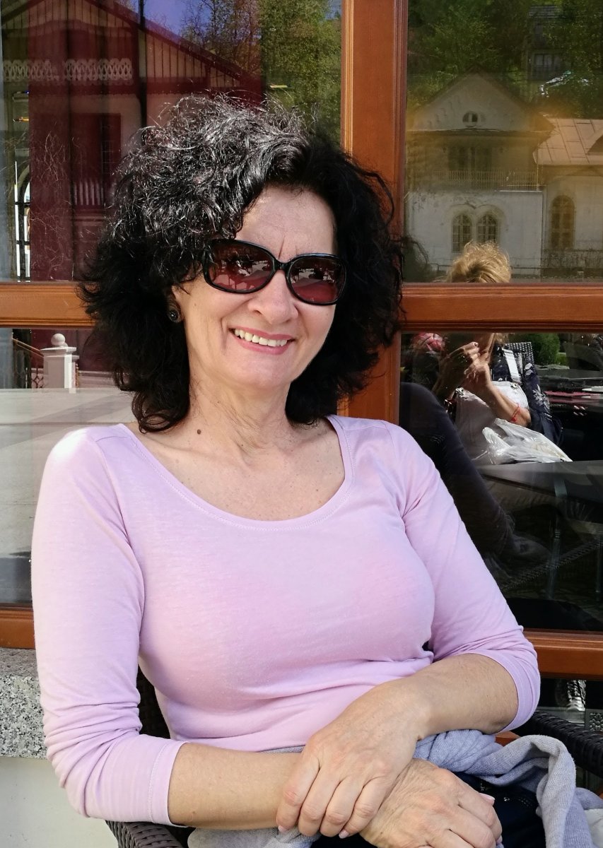 N Vidra Zsuzsa