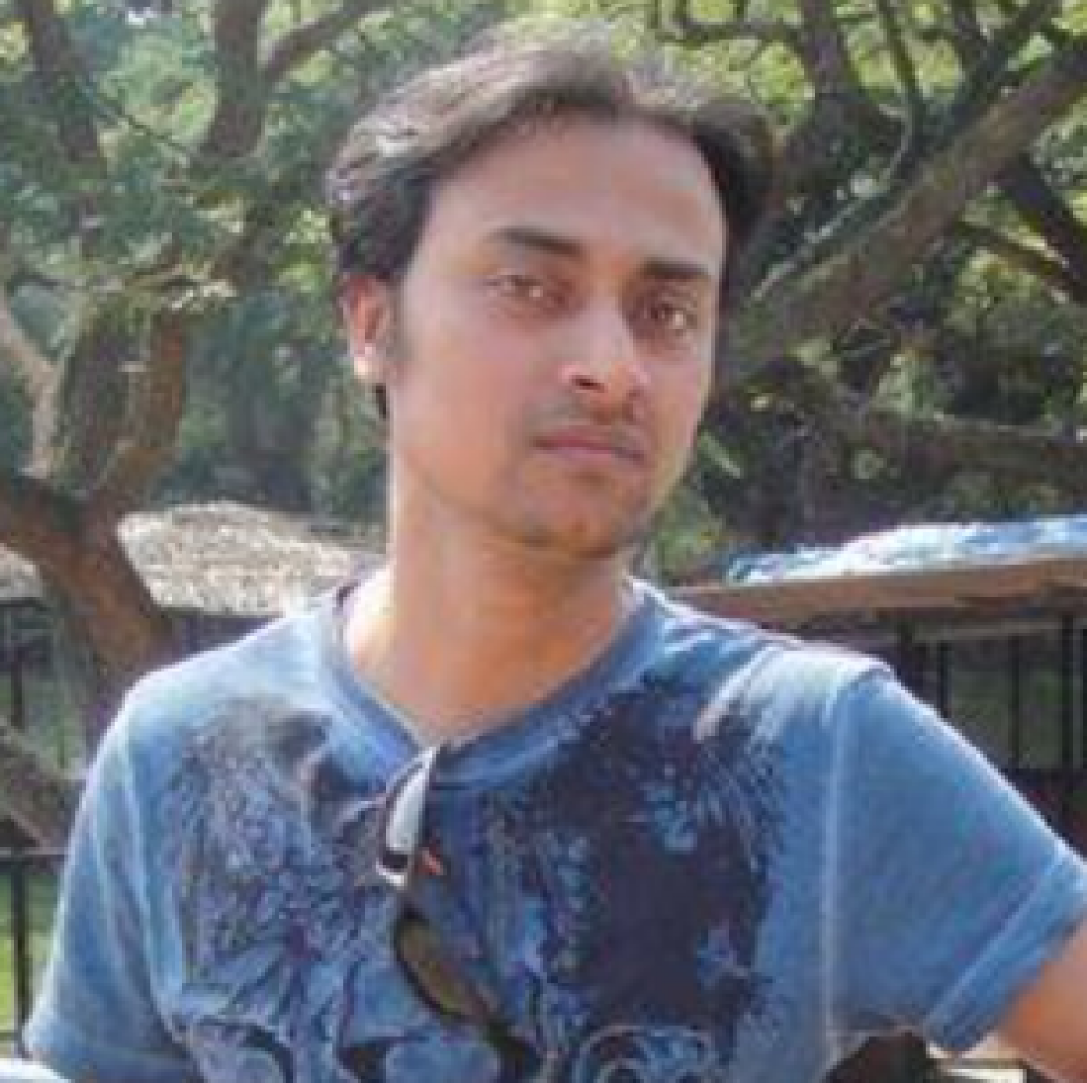 Russow Chakraborty